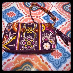 🎉 Vera Bradley wristlet 🎉